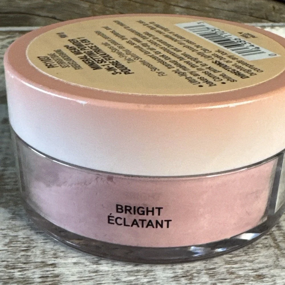 Physicians‎ Formula Mineral Wear 3-in-1 Setting Powder 0.68oz | MSRP = $20